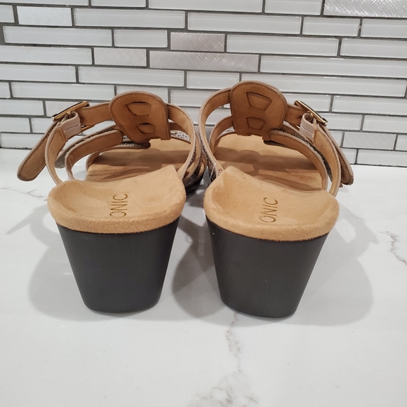 Vionic Orthotic Adjustable Triple Strap Slide - Picture 6 of 10